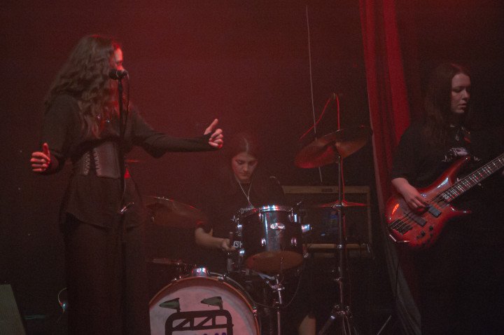 OKAZIA three-piece band from Kharkiv opening for Hardwicke Circus in Kyiv. June 2025 Photo: Julls Darling OKAZIA three-piece band from Kharkiv opening for Hardwicke Circus in Kyiv. June 2025 Photo: Julls Darling