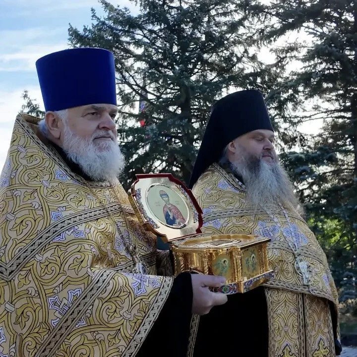 Russian Orthodox clergy carry a reliquary containing a relic attributed to Prince Dmitry Donskoy. (Source: Russian Defense Ministry) Russian Orthodox clergy carry a reliquary containing a relic attributed to Prince Dmitry Donskoy. (Source: Russian Defense Ministry)