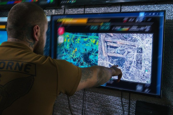 After several accurate strikes, a Russian-occupied dugout is destroyed. (Source: Oboronka / 147th Separate Artillery Brigade)