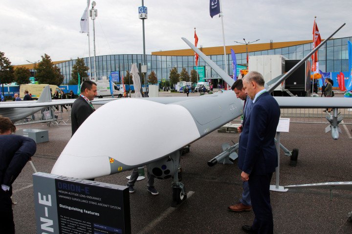 Visitors observe the Orion-E drone at the Russia-Africa Summit in Saint Petersburg, July 29, 2023. (Source: Getty Images) Visitors observe the Orion-E drone at the Russia-Africa Summit in Saint Petersburg, July 29, 2023. (Source: Getty Images)