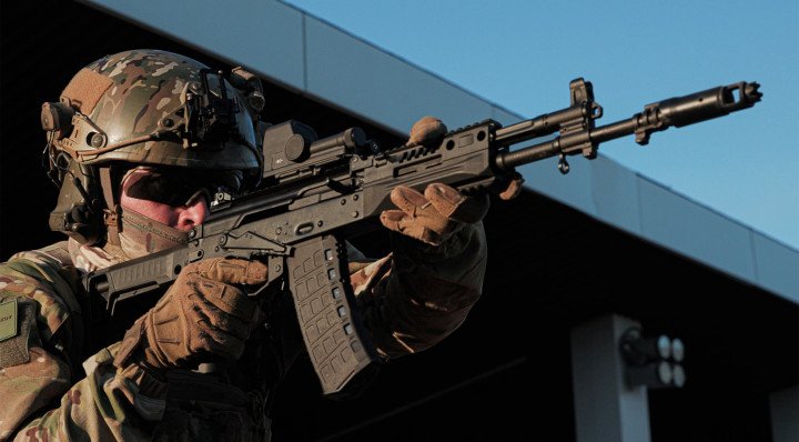Russian soldier holding an AK-12 assault rifle. (Source: Open Source) Russian soldier holding an AK-12 assault rifle. (Source: Open Source)