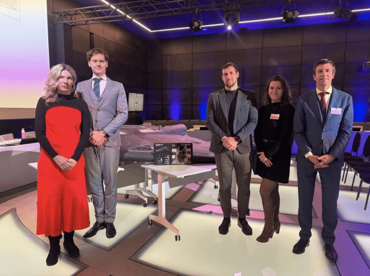 NAKO Executive Director Olena Tregub with participants of the export control seminar at the Dutch Ministry of Foreign Affairs. NAKO Executive Director Olena Tregub with participants of the export control seminar at the Dutch Ministry of Foreign Affairs.