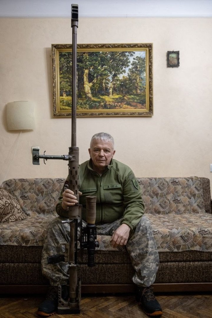 Vyacheslav Kovalsky and his record holding Horizons Lord rifle (Via Twitter) Vyacheslav Kovalsky and his record holding Horizons Lord rifle (Via Twitter)