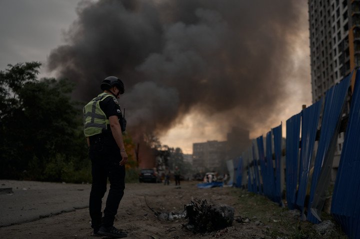 A Ukrainian police officer inspects missile debris following a Russian ballistic missile strike on Kyiv, July 6, 2026. (Source: Getty Images) A Ukrainian police officer inspects missile debris following a Russian ballistic missile strike on Kyiv, July 6, 2026. (Source: Getty Images)