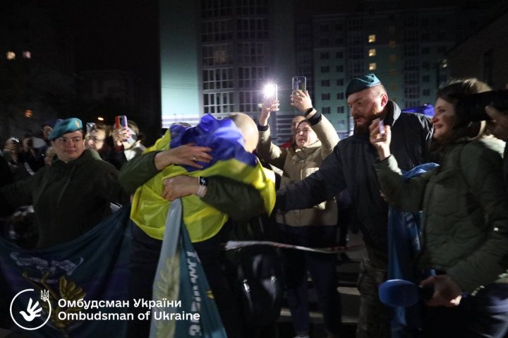Ukrainian defenders, recently returned from captivity. (Source: Dmytro Lubinets) Ukrainian defenders, recently returned from captivity. (Source: Dmytro Lubinets)