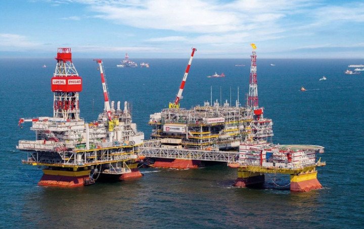 The Filanovsky offshore oil platform in the Caspian Sea, operated by Russia's Lukoil. (Source: Lukoil)
