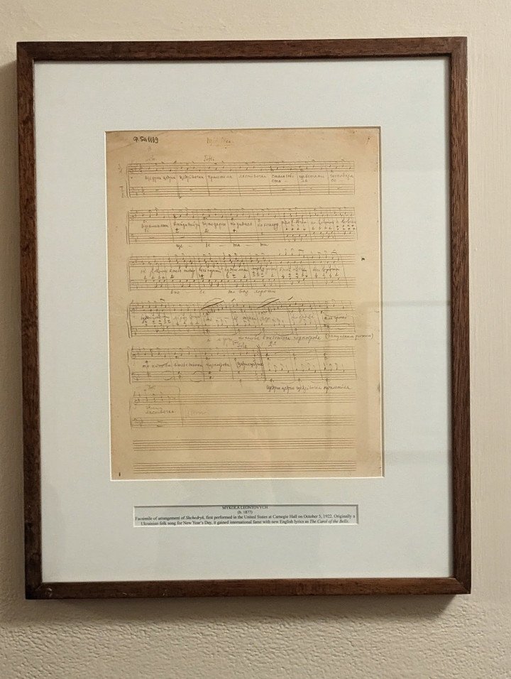 The musical score of “Shchedryk” by Mykola Leontovych in the Carnegie Hall concert venue. (Source: Ukrainian Institute)