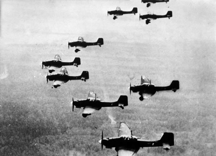Bombarderos en picado alemanes Ju-87 «Stuka» en misión durante la invasión de Polonia, septiembre de 1939. (Fuente: ullstein bild a través de Getty Images) Bombarderos en picado alemanes Ju-87 «Stuka» en misión durante la invasión de Polonia, septiembre de 1939. (Fuente: ullstein bild a través de Getty Images)