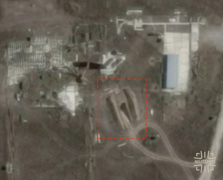 Satellite image showing the underground entrance to a Russian logistics hub near Stavky, Kherson region, published by Militarnyi using Maxar Technologies imagery. (Source: Militarnyi/Maxar Technologies) Satellite image showing the underground entrance to a Russian logistics hub near Stavky, Kherson region, published by Militarnyi using Maxar Technologies imagery. (Source: Militarnyi/Maxar Technologies)