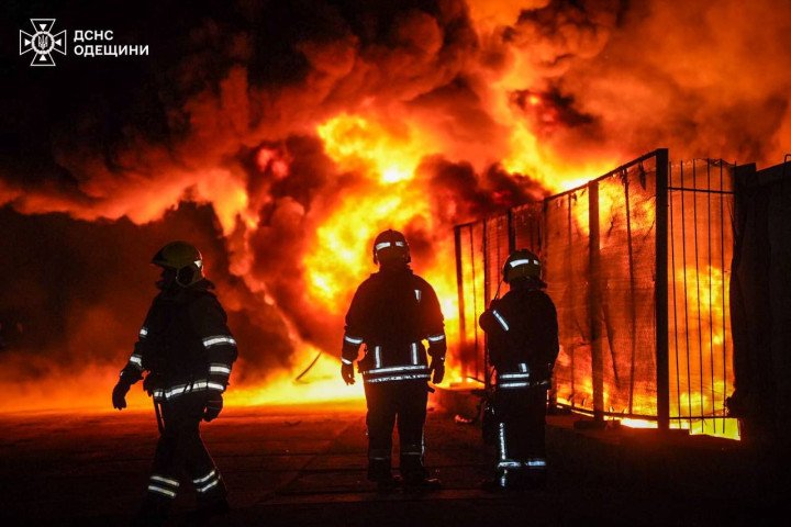 Firefighters respond to a large blaze at port infrastructure in Odesa following Russia’s overnight attack. (Source: State Emergency Service of Ukraine)
