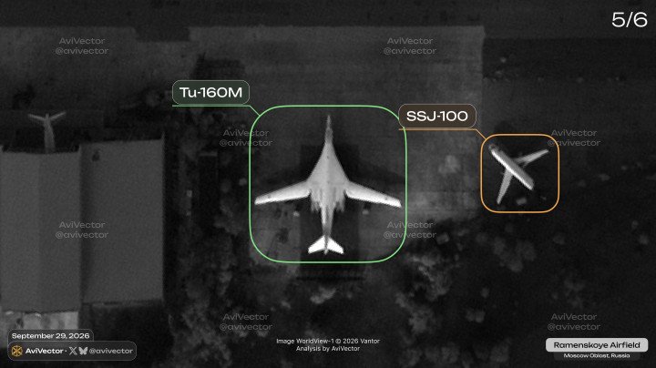 Imagen satelital que muestra un bombardero estratégico ruso Tu-160M y una aeronave SSJ-100 en el aeródromo de Ramenskoye, cerca de Moscú. (Foto: AviVector) Imagen satelital que muestra un bombardero estratégico ruso Tu-160M y una aeronave SSJ-100 en el aeródromo de Ramenskoye, cerca de Moscú. (Foto: AviVector)