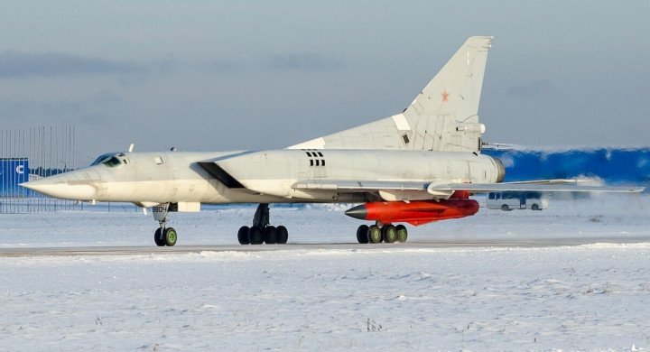 Russian Tu-22M3 with a Kh-32 missile. Photo: Open source Russian Tu-22M3 with a Kh-32 missile. Photo: Open source