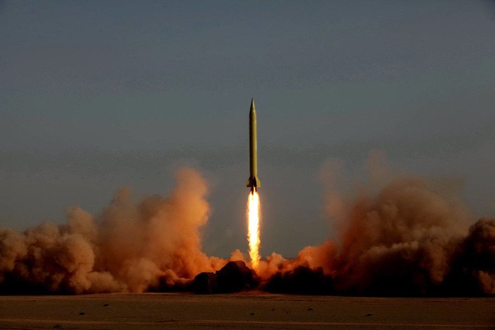Iran launches a Ghadr medium-range ballistic missile during the Islamic Revolutionary Guard Corps' Great Prophet-6 military exercise, June 2011. (Source: Getty Images)