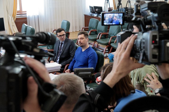 Former President of the Supreme Court of Ukraine Vsevolod Kniaziev (R) and his lawyer attend the hearing of the High Council of Justice. Photo: Eugen Kotenko / Ukrinform/Future Publishing via Getty Images.