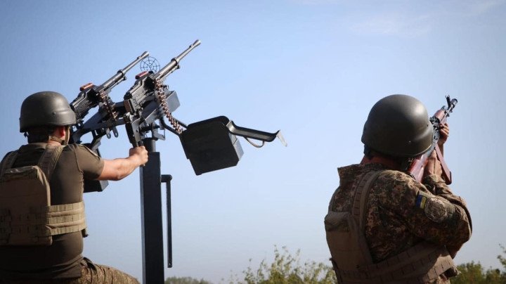 Ukrainian mobile air defense group shooting down a Russian Shahed drone on Ukrainian sky. (Source: President of Ukraine via X) Ukrainian mobile air defense group shooting down a Russian Shahed drone on Ukrainian sky. (Source: President of Ukraine via X)
