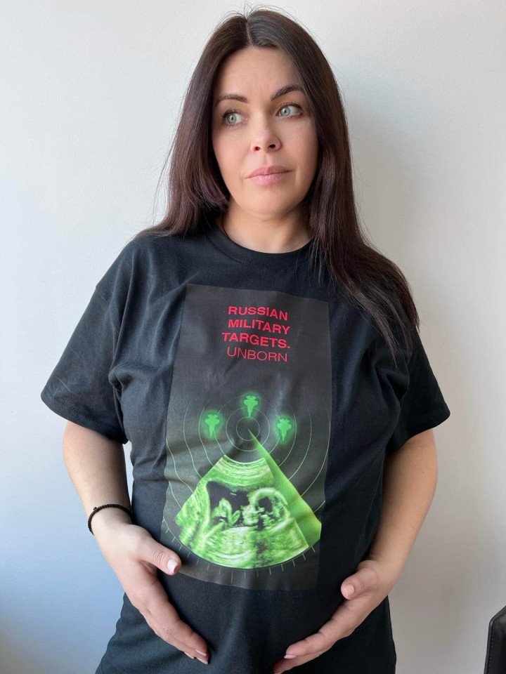 The T-shirt worn during a live CNN interview with the slogan: 'Russian military targets unborn'. March 15, 2022. Photo: Olesia Ostafiieva The T-shirt worn during a live CNN interview with the slogan: 'Russian military targets unborn'. March 15, 2022. Photo: Olesia Ostafiieva