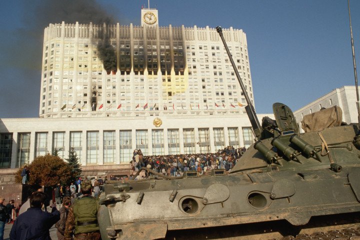 Russian White House on Fire. Photo: by Peter Turnley/Corbis/VCG via Getty Images