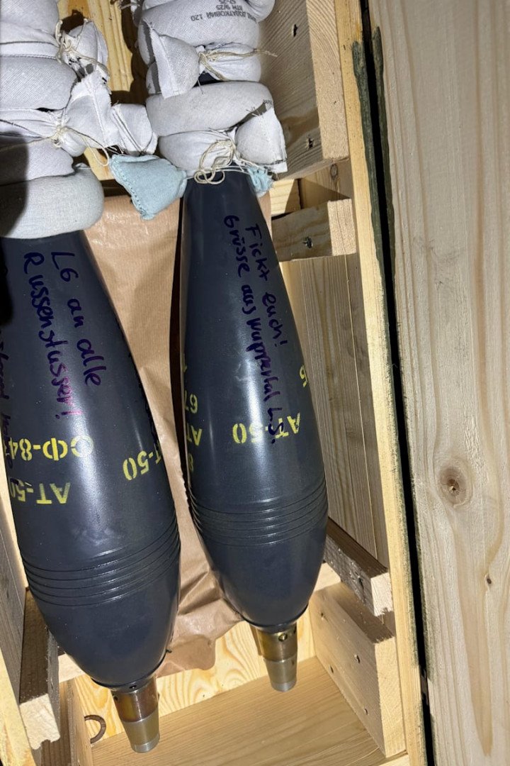 Mortar shells in Ukraine inscribed with messages by Tim Schramm, including “Fickt euch! Grüße aus Wuppertal” (“F*** you! Greetings from Wuppertal”). (Source: WELT / Tim Schramm) Mortar shells in Ukraine inscribed with messages by Tim Schramm, including “Fickt euch! Grüße aus Wuppertal” (“F*** you! Greetings from Wuppertal”). (Source: WELT / Tim Schramm)