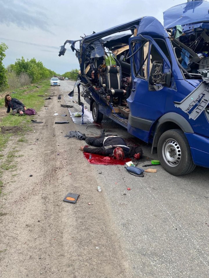 Severely damaged evacuation bus near Bilopillia after Russian drone strike on May 17, 2025. Bodies of victims lie nearby. (Source: SSU) Severely damaged evacuation bus near Bilopillia after Russian drone strike on May 17, 2025. Bodies of victims lie nearby. (Source: SSU)