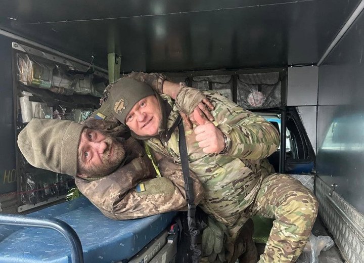 Positive (left) and Deputy Commander of the 11th AK Pavlo Fedosenko. January 2026. Photo: Tsaplienko_UkraineFights.