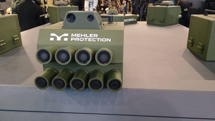 SCILT module equipped with countermeasure munitions and targeting cameras for threat detection. (Source: Militaer Aktuell) SCILT module equipped with countermeasure munitions and targeting cameras for threat detection. (Source: Militaer Aktuell)