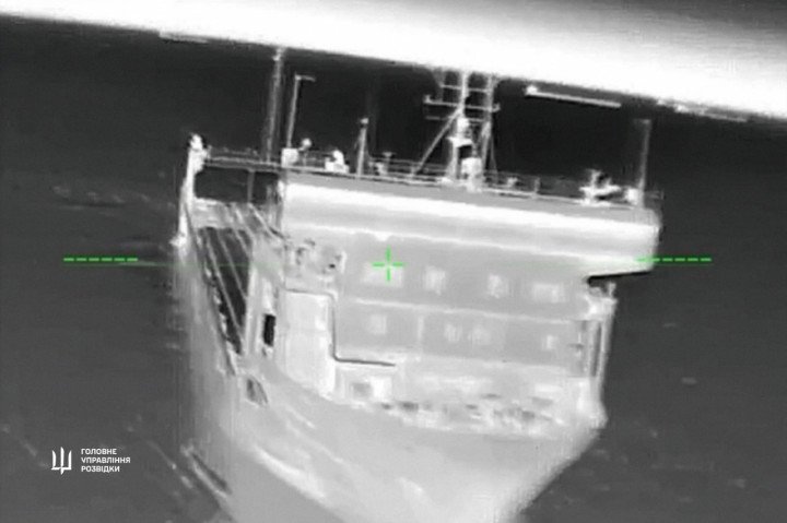 Thermal drone footage shows the Russian rail ferry Slavyanin moments before being struck in the Kerch Strait. (Source: HUR) Thermal drone footage shows the Russian rail ferry Slavyanin moments before being struck in the Kerch Strait. (Source: HUR)