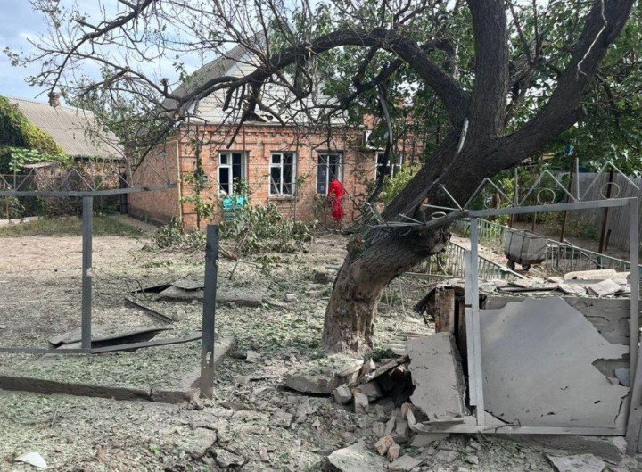 The aftermath of Russia shelling Nikopol, Dnipropetrovsk region, Ukraine. (Source: The Head of Dnipropetrovsk Military Administration Serhii Lysak / Telegram) The aftermath of Russia shelling Nikopol, Dnipropetrovsk region, Ukraine. (Source: The Head of Dnipropetrovsk Military Administration Serhii Lysak / Telegram)