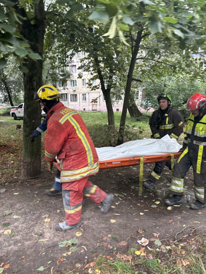 Ukrainian rescue workers search for survivors amidst the wreckage of a residential building hit by a Russian missile in Kyiv’s Svyatoshynskyi district, July 31, 2025 (Photograph by Joshua Olley/United 24) Ukrainian rescue workers search for survivors amidst the wreckage of a residential building hit by a Russian missile in Kyiv’s Svyatoshynskyi district, July 31, 2025 (Photograph by Joshua Olley/United 24)
