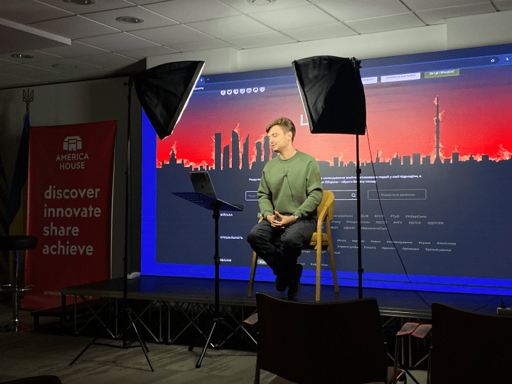 Lobby X CEO and founder Vladyslav Greziev hosts a livestream on military recruitment and answers questions from the audience. (Source: Lobby X)