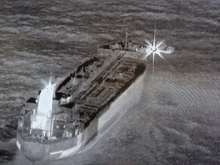 Thermal imagery captures the moment Belgian military personnel begin boarding the Russian shadow fleet tanker Ethera. (Source: Theo Francken) Thermal imagery captures the moment Belgian military personnel begin boarding the Russian shadow fleet tanker Ethera. (Source: Theo Francken)