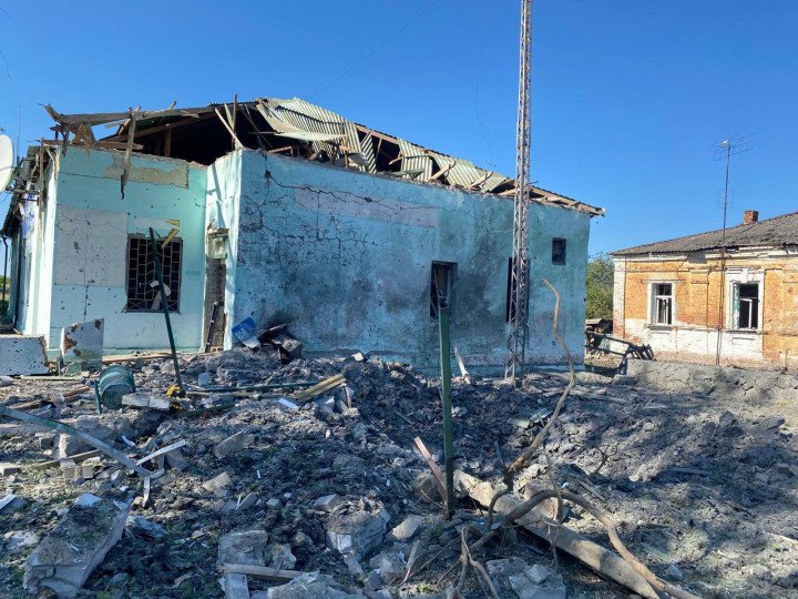 The shelling of the area damaged the school building. (Source: Oleh Syniehubov) The shelling of the area damaged the school building. (Source: Oleh Syniehubov)