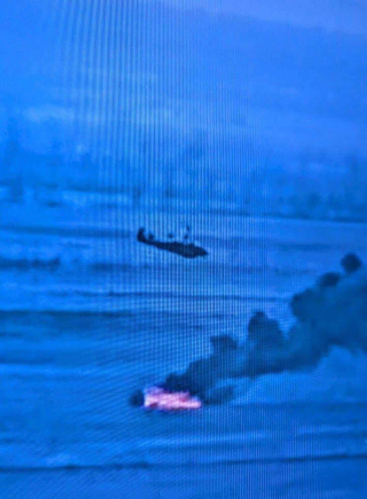 Helicóptero de ataque ruso Ka-52 en llamas tras ser alcanzado por un dron FPV ucraniano en el frente, 20 de marzo de 2026. (Foto: ssternenko/Telegram) Helicóptero de ataque ruso Ka-52 en llamas tras ser alcanzado por un dron FPV ucraniano en el frente, 20 de marzo de 2026