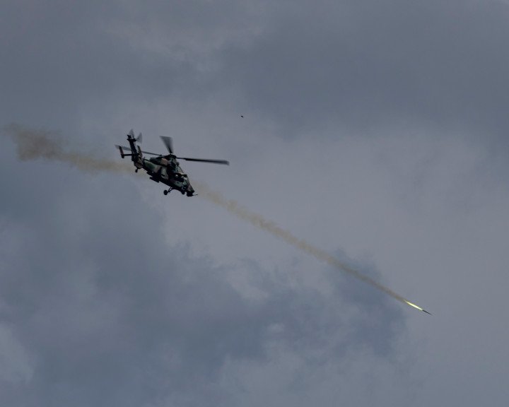Australian Army Tiger ARH attack helicopter firing a rocket during training. (Photo: Open source)