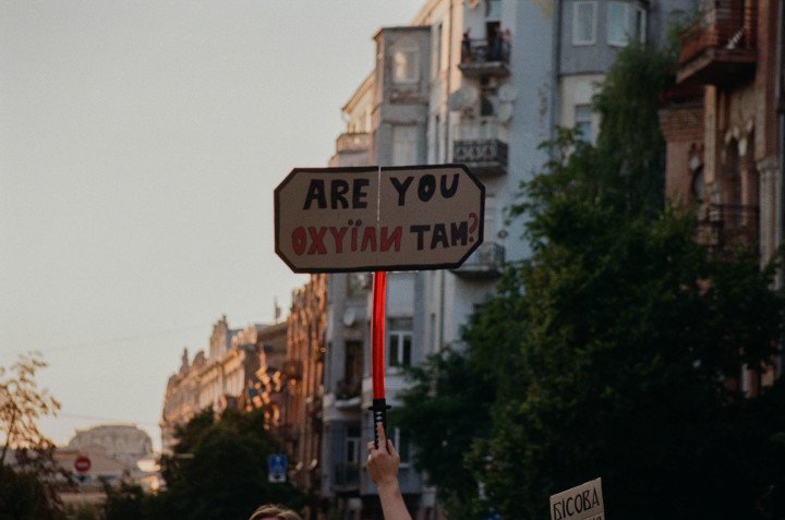 A protester holds a sign during a rally in support of Mykhailo Fedorov in Kyiv on July 16, 2026. (Source: Mariia Vakuliuk/UNITED24 Media) A protester holds a sign during a rally in support of Mykhailo Fedorov in Kyiv on July 16, 2026. (Source: Mariia Vakuliuk/UNITED24 Media)