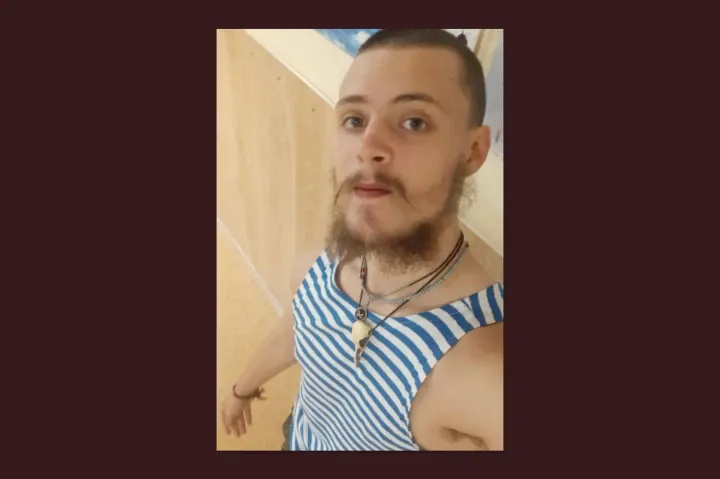 Michael, serving in the Russian army, is seen wearing a bone pendant from a friend in Sweden and a pendant with two crossed daggers, “a historical symbol of Eastern Turkey.” (Source: Photo: Personal archive) Michael, serving in the Russian army, is seen wearing a bone pendant from a friend in Sweden and a pendant with two crossed daggers, “a historical symbol of Eastern Turkey.” (Source: Photo: Personal archive)