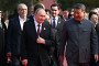 Russia's leader Vladimir Putin walks with China's President Xi Jinping. (Source: Getty Images)