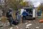 Volunteers from the NGO Prolinska recover the body of a resident after an airstrike in the city of Kostiantynivka, Ukraine, on November 1, 2025. Illustrative photo. (Source: Getty Images)