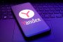 The Yandex browser logo displayed on the screen of a smartphone. (Source: Getty Images)