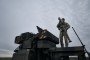 A Ukrainian soldier works on an Avenger AN/TWQ-1 anti-aircraft missile system on November 28, 2023 in Kyiv, Ukraine. Illustrative photo. (Source: Getty Images)