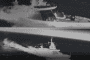 Imagen captada instantes antes de que un buque portamisiles ruso de la clase Karakurt sea impactado por un dron de largo alcance ucraniano en mayo de 2026.