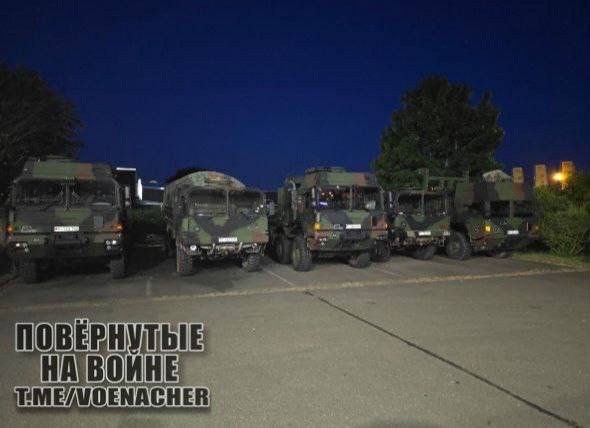 German military trucks before the suspected Russian arson. (Source: Povernytie na voine/Telegram) German military trucks before the suspected Russian arson. (Source: Povernytie na voine/Telegram)