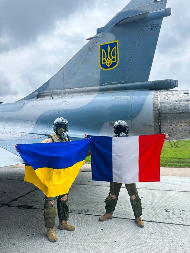 Ukrainian pilots thank France for support and partnership (Source: Ukrainian Air Force) Ukrainian pilots thank France for support and partnership (Source: Ukrainian Air Force)